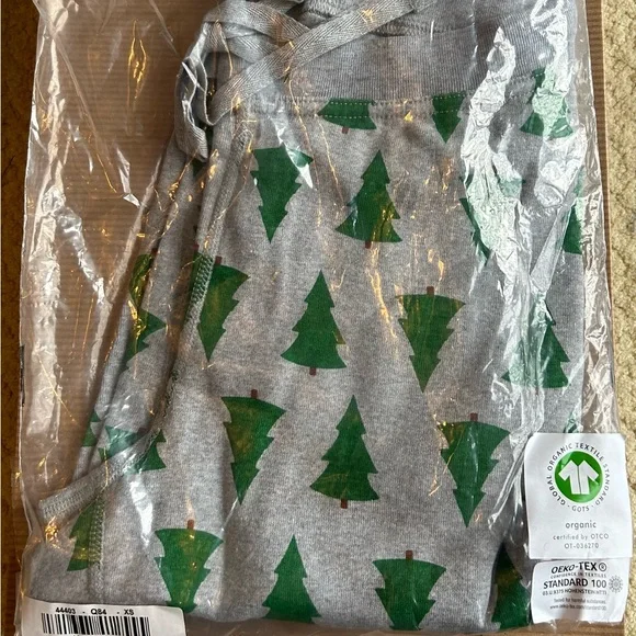 Brand new in sealed package Hanna Andersson Tannenbaum Set (S top XS pant) - Picture 3 of 4